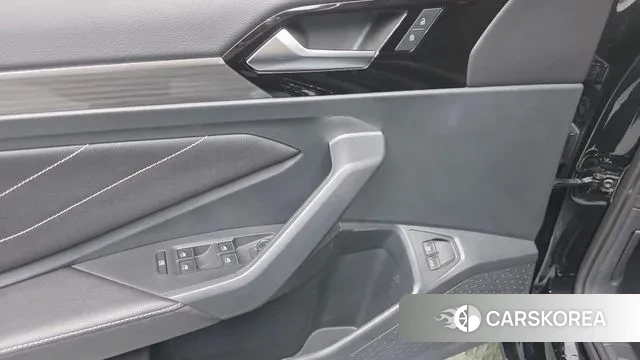 Volkswagen 7th Generation of Jetta 2022 Черный из Кореи, фото 4