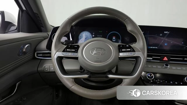 Hyundai The New Avante (CN7) 2023 Белый из Кореи, фото 4