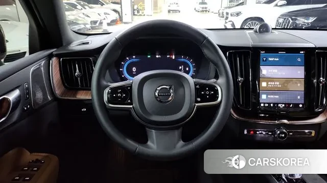 Volvo XC60 second Generation 2023 Черный из Кореи, фото 4