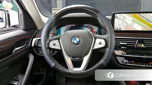 BMW 5 Series (G30) 2022 Белый из Кореи, фото 4