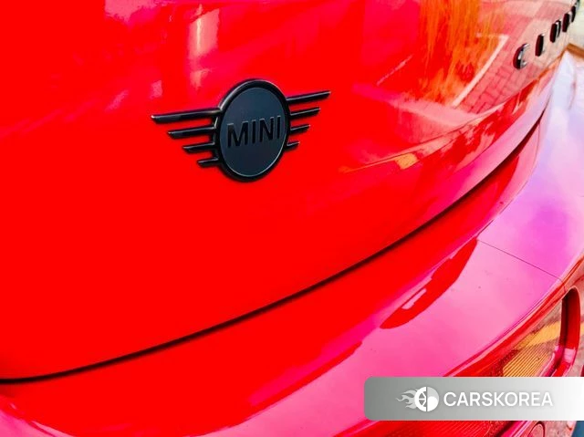 Mini Cooper S Clubman 2023 Красный из Кореи, фото 4