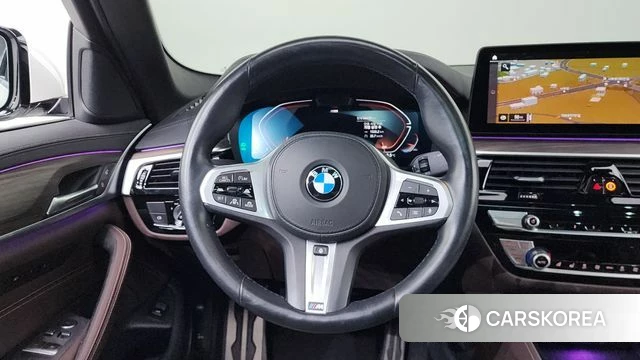BMW 5 Series (G30) 2020 Белый из Кореи, фото 4