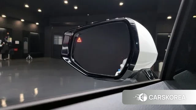 Kia Sportage 5th Generation Hybrid 2024 Белый из Кореи, фото 4