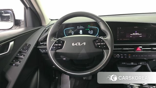 Kia Di Ol Nu Niro 2022 Белый из Кореи, фото 4
