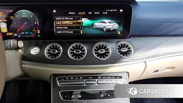 Mercedes-Benz E-Class W213 2023 Белый из Кореи, фото 4