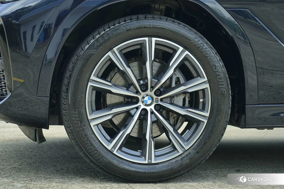 BMW X6 2022 Черный из Китая, фото 4