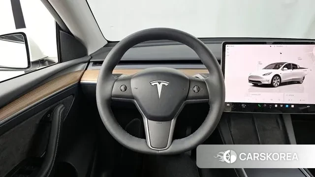 Tesla Model Y 2024 Белый из Кореи, фото 4