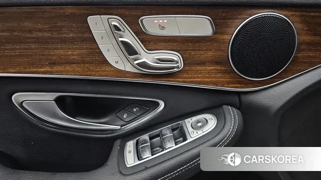 Mercedes-Benz C-Class W205 2019 Зеленый из Кореи, фото 4