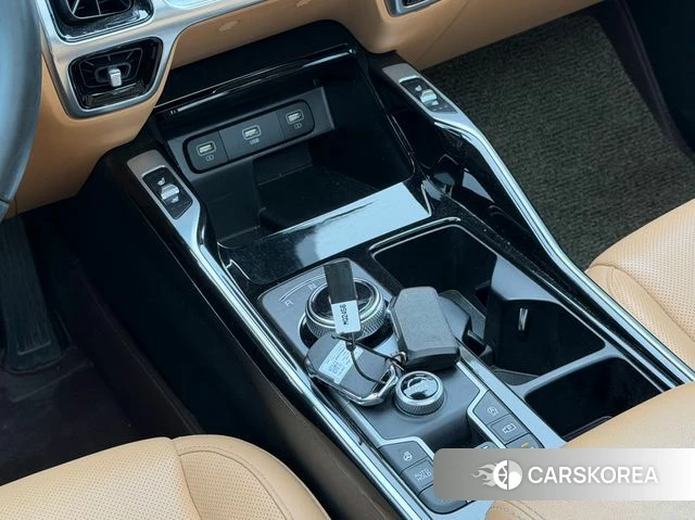 Kia Sorento 4th Generation 2021 Серебристо-серый из Кореи, фото 4