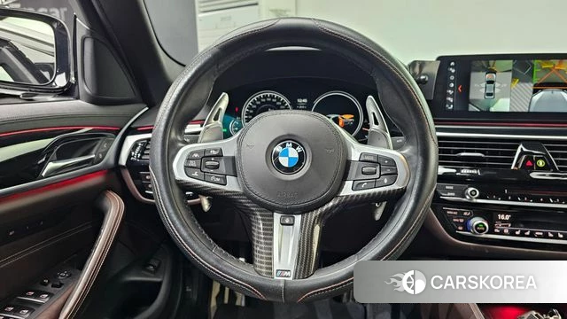 BMW 5 Series (G30) 2018 Белый из Кореи, фото 4