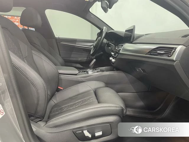 BMW 5 series (imported) 2022 Темно-серый из Китая, фото 4