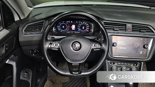 Volkswagen Tiguan Allspace 2020 Белый из Кореи, фото 4