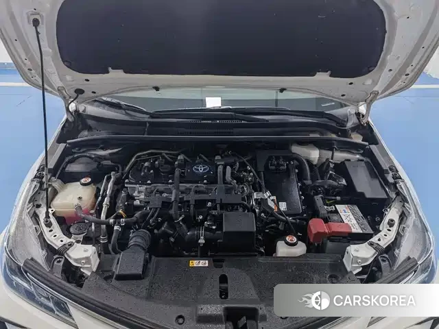 Toyota Corolla 2023 Белый из Китая, фото 4
