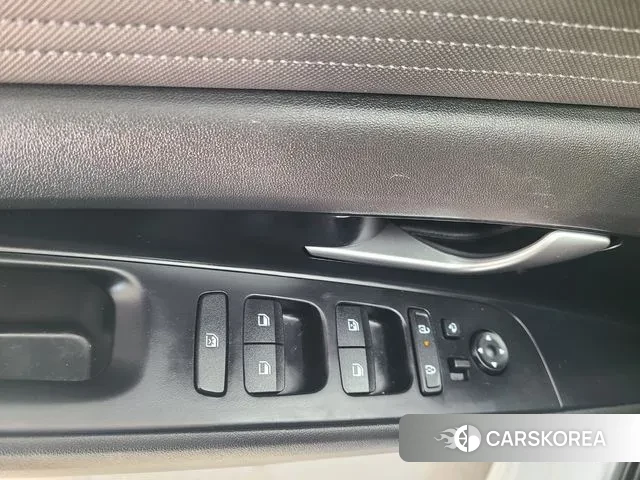 Hyundai The New Avante (CN7) 2024 Белый из Кореи, фото 4