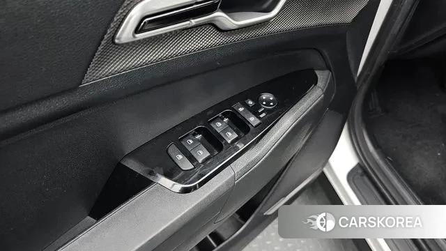 Kia Sportage 5th Generation 2021 Белый из Кореи, фото 4