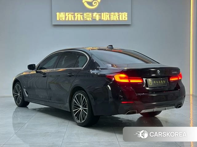 BMW 5 series 2023 Черный из Китая, фото 4