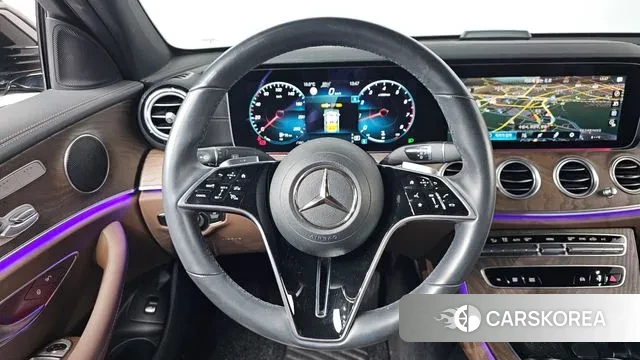 Mercedes-Benz E-Class W213 2023 Черный из Кореи, фото 4