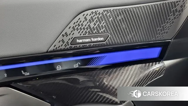 BMW 5 Series (G60) 2025 Белый из Кореи, фото 4