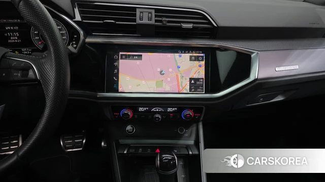 Audi Q3 (F3) 2022 Белый из Кореи, фото 4