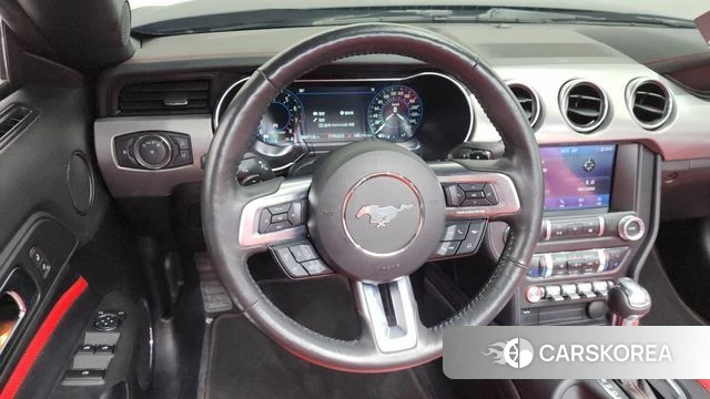 Ford Mustang 2022 Черный из Кореи, фото 4