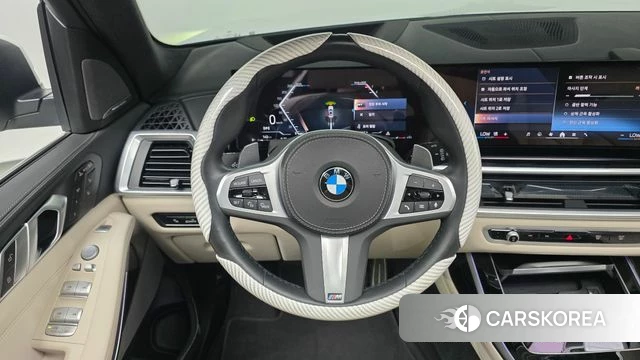 BMW X7 (G07) 2024 Белый из Кореи, фото 4