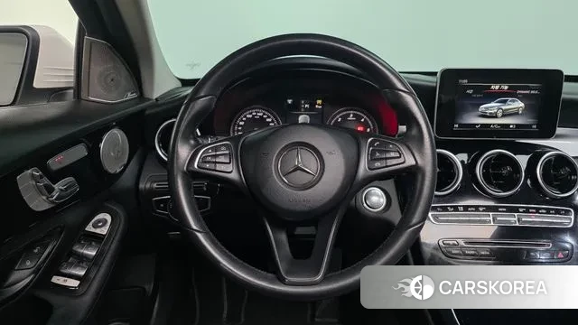 Mercedes-Benz C-Class W205 2018 Белый из Кореи, фото 4