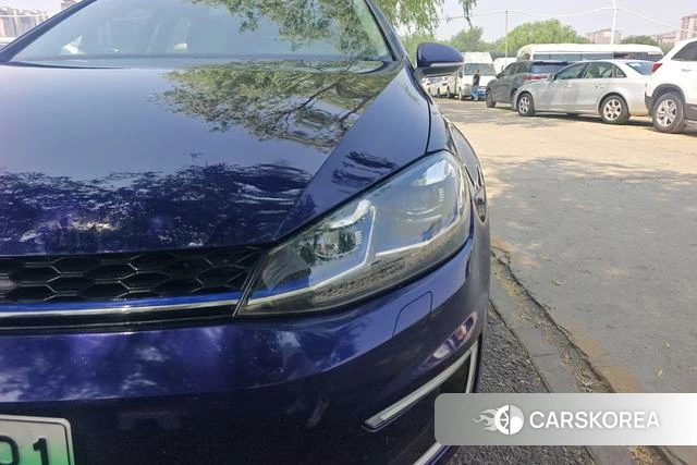 Volkswagen Golf*pure electricity 2021 Синий из Китая, фото 4