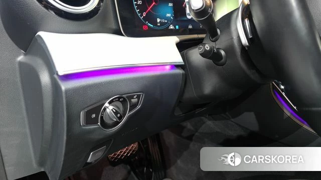 Mercedes-Benz E-Class W213 2020 Черный из Кореи, фото 4