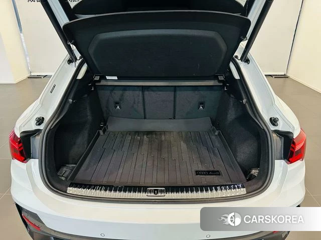 Audi Q3 Sportback 2023 Белый из Китая, фото 4