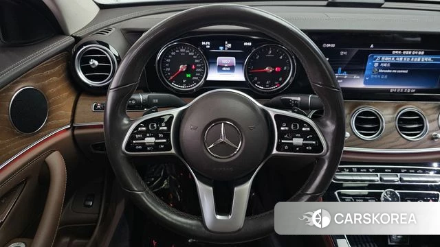 Mercedes-Benz E-Class W213 2019 Серый из Кореи, фото 4