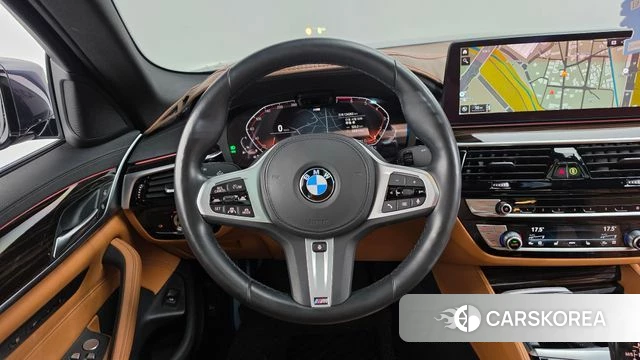 BMW 5 Series (G30) 2021 Черный из Кореи, фото 4