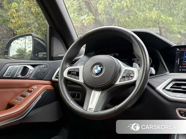 BMW X7 2022 Черный из Китая, фото 4
