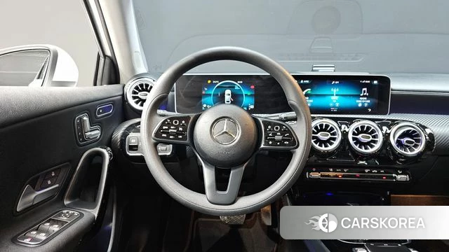 Mercedes-Benz A-Class W177 2020 Белый из Кореи, фото 4
