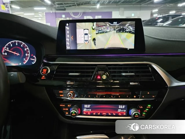 BMW 5 Series (G30) 2019 Черный из Кореи, фото 4