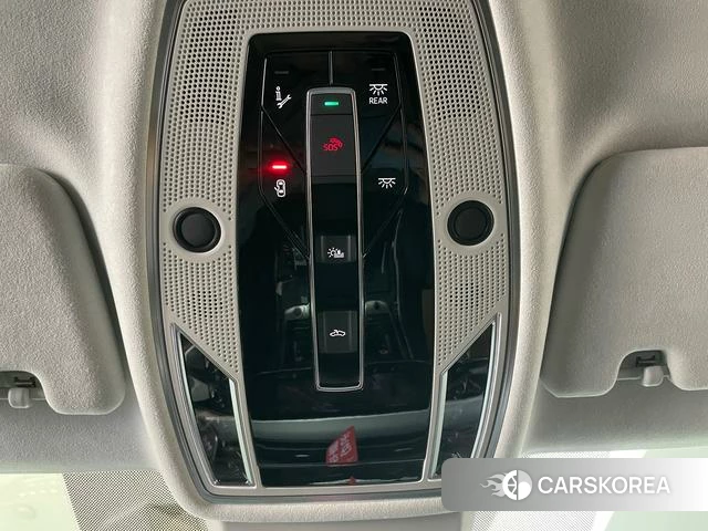 Audi A8 2022 Черный из Китая, фото 4
