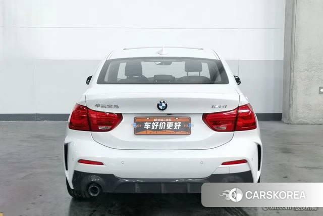 BMW 1 series 2023 Белый из Китая, фото 4