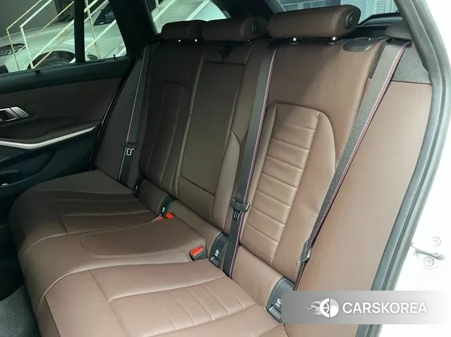 BMW 3 Series (G20) 2025 Белый из Кореи, фото 4