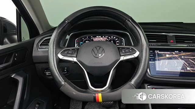 Volkswagen Tiguan second Generation 2021 Серый из Кореи, фото 4