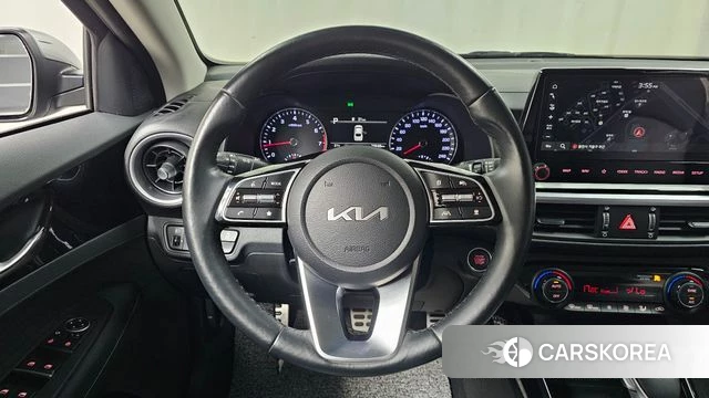 Kia The New K3 2nd generation 2023 Серебристо-серый из Кореи, фото 4