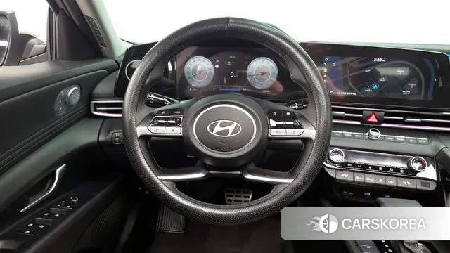Hyundai The New Avante (CN7) 2024 Серебристо-серый из Кореи, фото 4