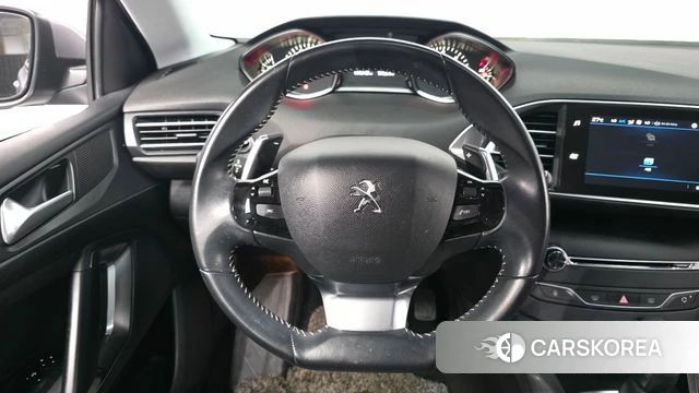 Peugeot 308SW Second generation 2018 Серебристо-серый из Кореи, фото 4