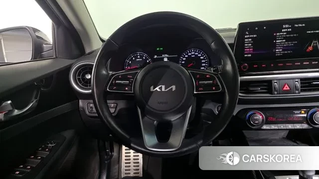 Kia The New K3 2nd generation 2023 Черный из Кореи, фото 4