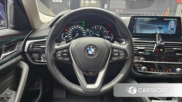 BMW 5 Series (G30) 2018 Синий из Кореи, фото 4