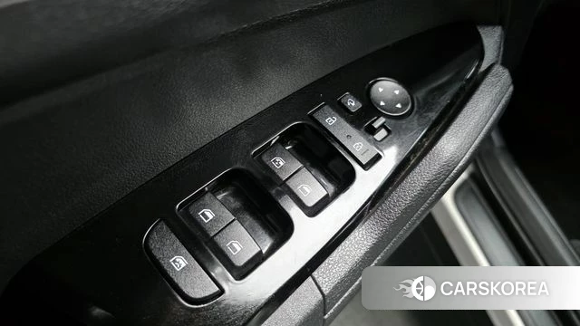 Kia Sportage 5th Generation 2023 Белый из Кореи, фото 4