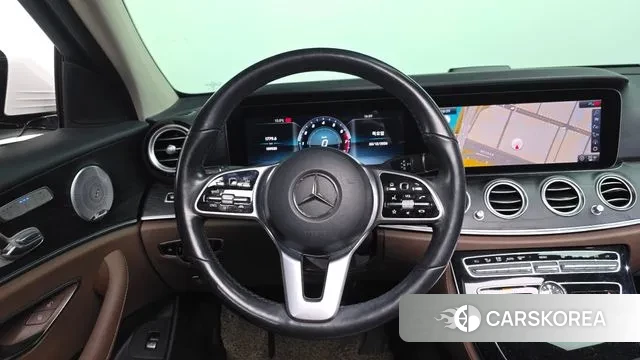 Mercedes-Benz E-Class W213 2020 Белый из Кореи, фото 4