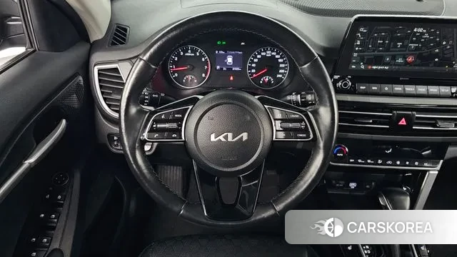 Kia Seltos 2022 Серый из Кореи, фото 4