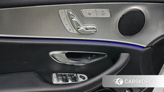 Mercedes-Benz E-Class W213 2018 Белый из Кореи, фото 4