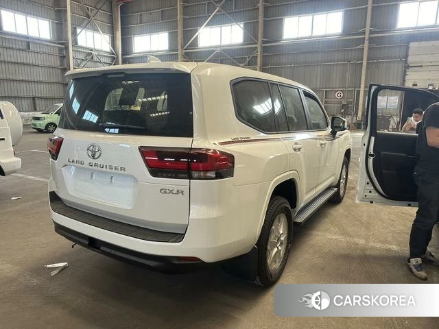 Toyota Land Cruiser (imported) 2025 Белый из Китая, фото 4