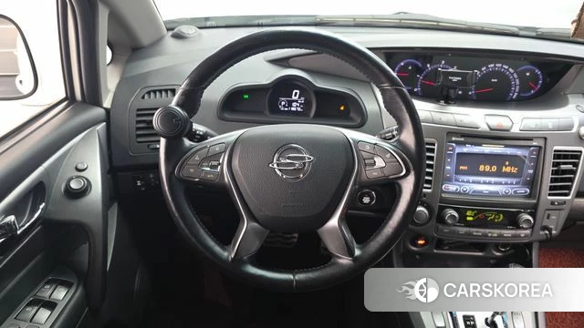 Ssangyong Korando Turismo 2018 Белый из Кореи, фото 4
