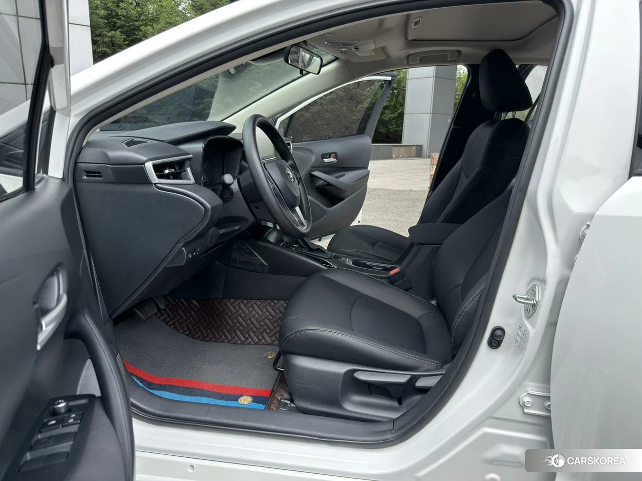 Toyota Corolla 2021 Белый из Китая, фото 4